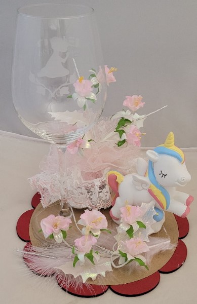 ../Images/verre communion avec licorne 5 2024.jpg